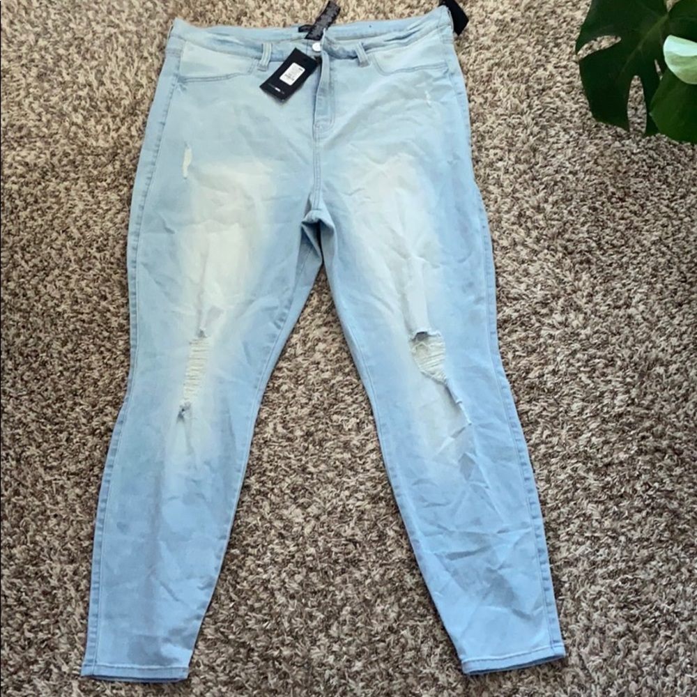 FashionNova Super Stretch High Rise Skinny Jeans